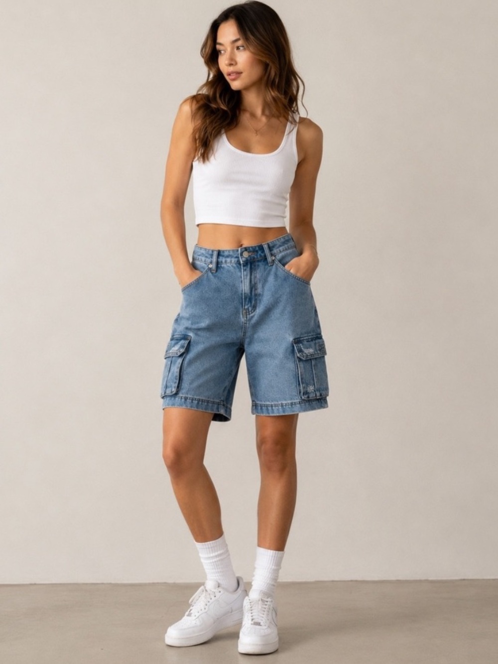 NWT Refrain‎ Los Angeles Womens Light Wash Denim Cargo Bermuda Shorts Size 31